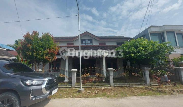 Rumah 2 lantai siap huni depan Big Mall