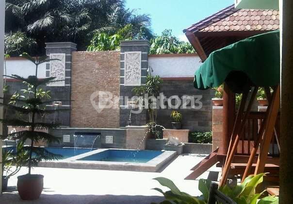 Rumah cantik 2 lantai