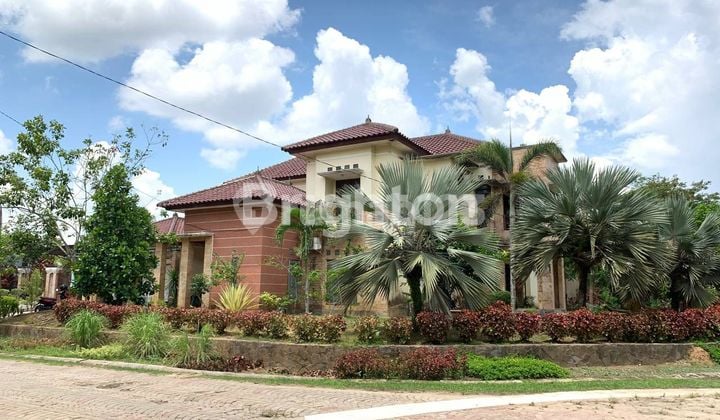 Rumah Mewah Hook Kawasan Perumahan Elit Di Samarinda