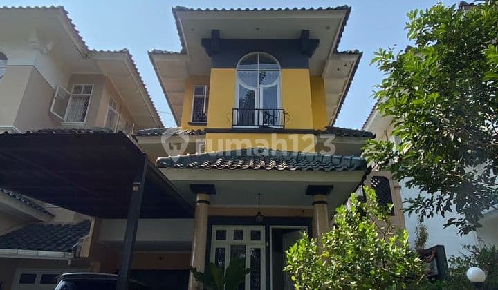 Dijual murah rumah 2 lantai villa bukit hijau Sentul city Bogor