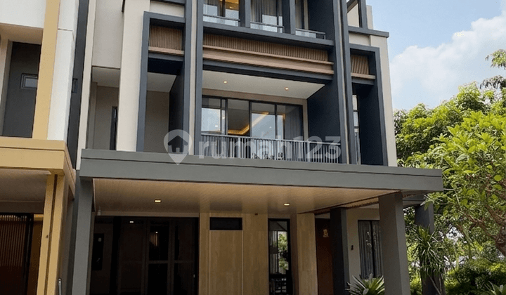 Rumah 3 Lantai Tanpa DP di Kawasan BSD City