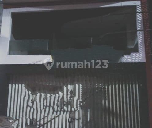 Ruko 4 lantai, area bisnis, Kuliner & perkantoran.