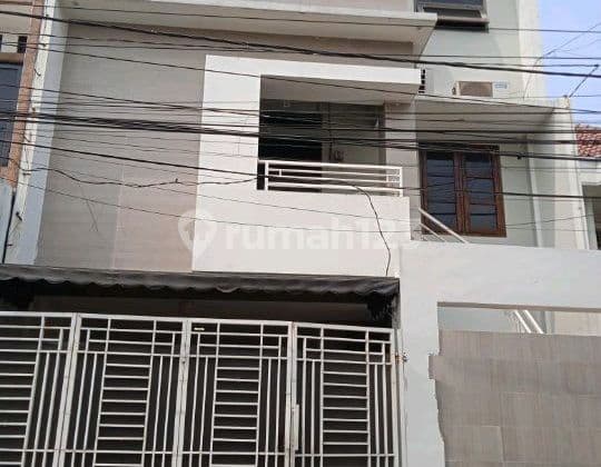 For Sale Luxury House in Kemanggisan Area, West Jakarta