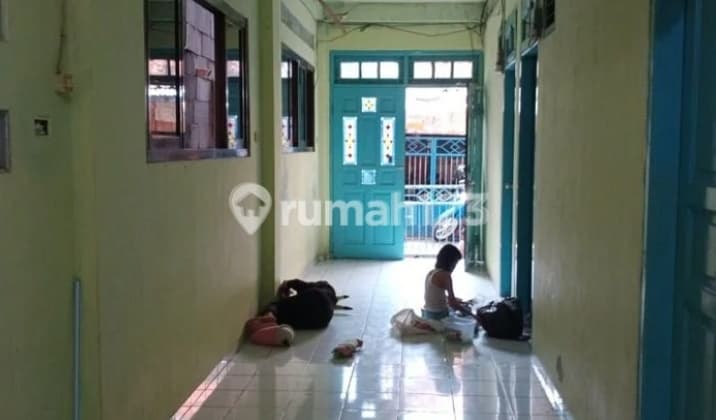 Disewakan Rumah Kost 3 Lantai Daerah Jembatan Lima, Jakarta Barat