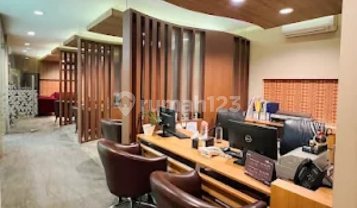 Prime Commercial Building For Rent in Kebayoran Baru
