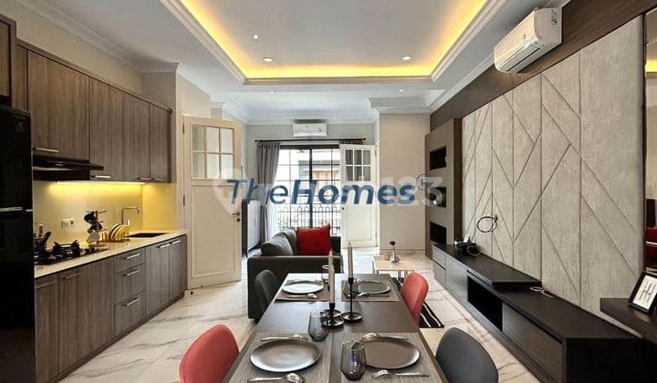 Rumah Cilandak (dekat Mrt) , Siap Huni, Lokasi Strategis