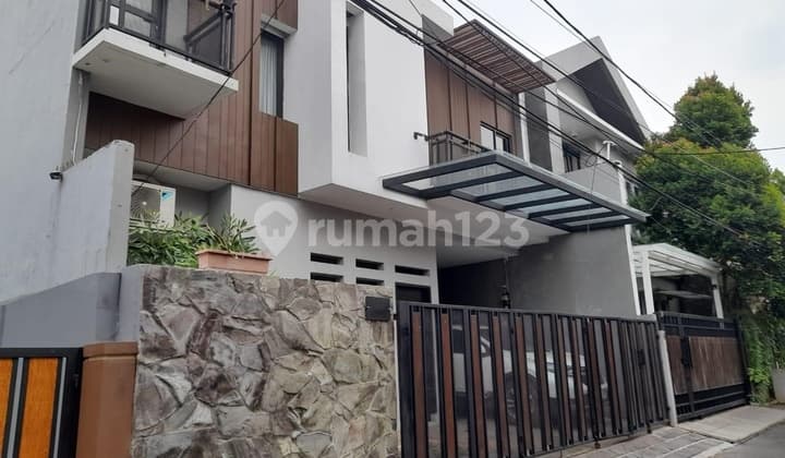 Dijual Rumah Siap Huni Suasana Komplek Lokasi Ok