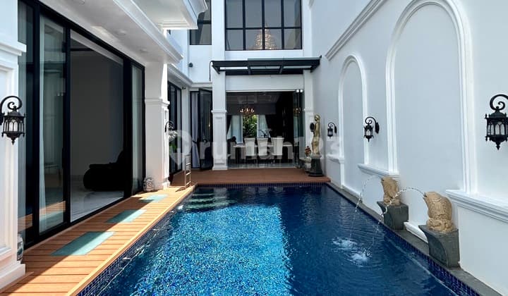 LUXURIOUS AMERICAN CLASSIC VIEW ECOPARK TEBET