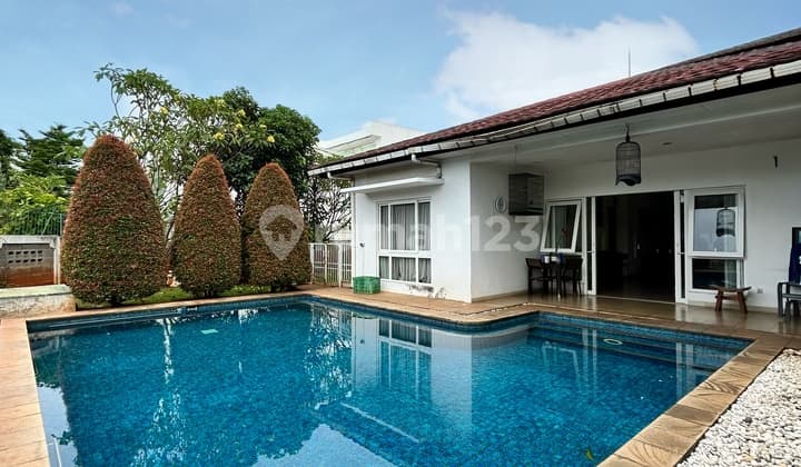 Rumah Siap Huni di Kemang, Private Pool Lingkungan Tenang dan Nyaman