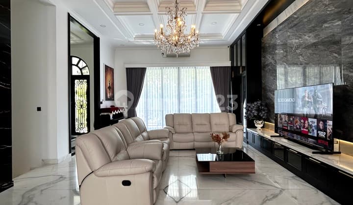 LUXURIOUS AMERICAN CLASSIC VIEW ECOPARK TEBET