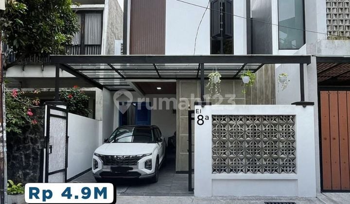 Rumah 2 Lantai Akses Jalan 2 Mobil Lokasi Strategis