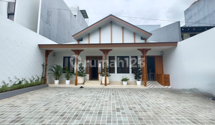 Brand New Rumah Kantor di Jl Sambas - Blok M