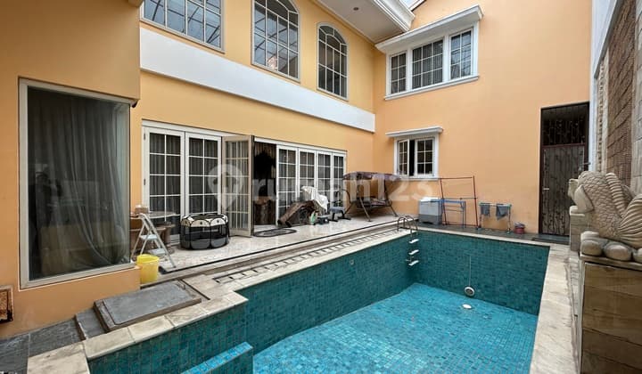 Jl Denpasar - Mega Kuningan Lingkungan Tenang Asri Aman Rumah Mewah Siap Huni