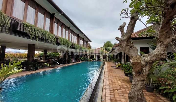 Villa Mewah di Lembang Bandung