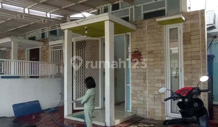 Rumah Murah Bagus Semi Furnished SHM Sidoarjo, Surabaya