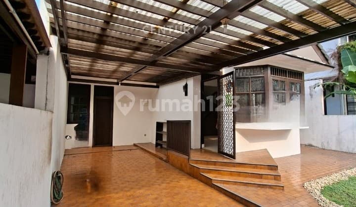 Rumah Hommy 2 Lantai di Sektor 2 Bintaro Gb17013