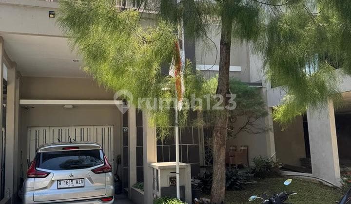 Rumah 2.5 Lqntai Siap Huni Fully Furnished Di Kebayoran Sektor 7 Bintaro