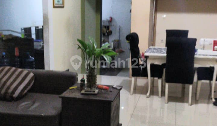 Rumah Cantik 2 Lantai Dalam Cluster Dekat Pintu Tol Parigi Bintaro