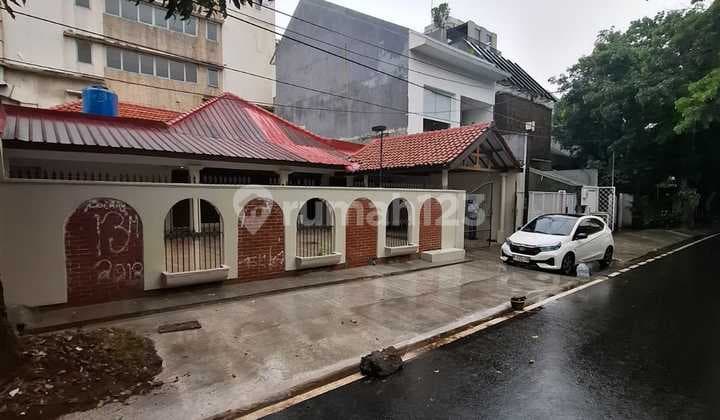 House in Senopati Area for Office Rent in Kebayoran Baru