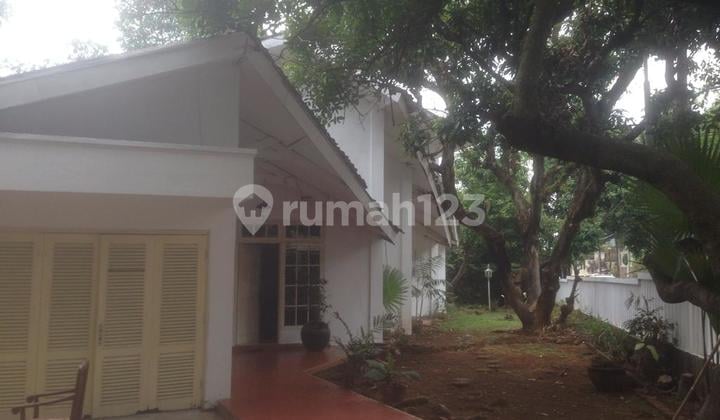 Old House Land Count for Sale in Taman Lebak Bulus