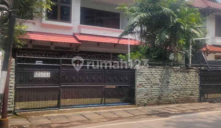House in Strategic Location on Hang Jebat Raya for Sale