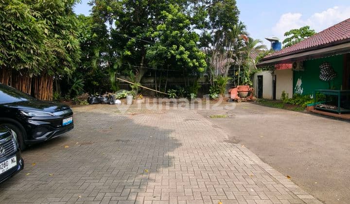 Old House Land Count in Keman For Sale Fast
