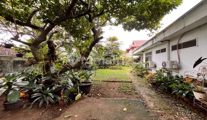 Dijual Rumah Unfurnished Sudah Renovasi SHM Sertifikat Hak Milik