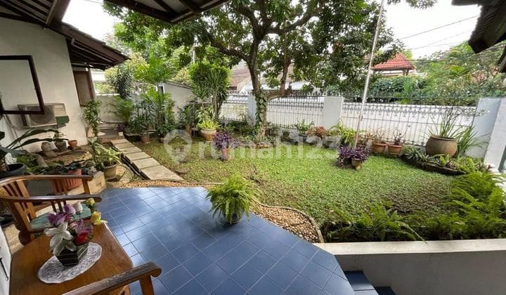 Old House Land Count In Elite Cluster In Kebayoran Baru For Sale