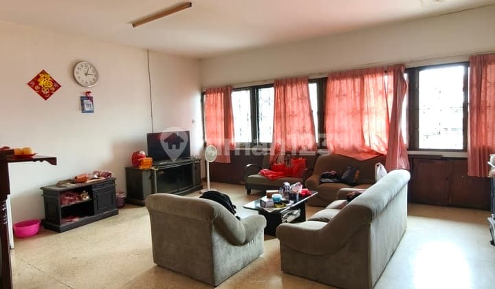 Ruko Dilokasi Ramai Zona Komersil di Pasar Minggu Dijual