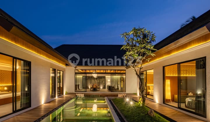 Full Furnished, 4 Br Villa, Dekat Tempat Wisata, Bebas Banjir