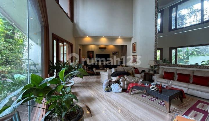Rumah Bagus di Jl Metro Alam Pondok Indah Jakarta Selatan