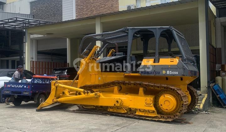 Gudang Siap di Pergudangan Commpark Kota Wisata Cibubur, Jl Canadian Broadway