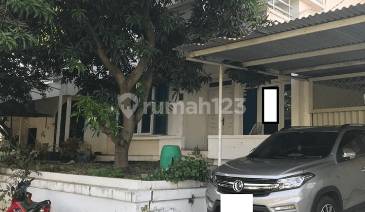 Rumah Murah, Luas, 5 menit jalan kaki ke Mall ,Di Cluster Meadow Green Lippo Cikarang