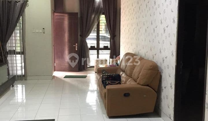 Rumah Bagus Furnished Sudah Renovasi di Cluster Ivory Lippo Cikarang