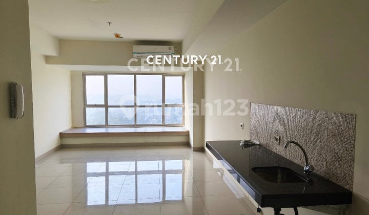 Irvine Orange County Apartment Lippo Cikarang Low Floor