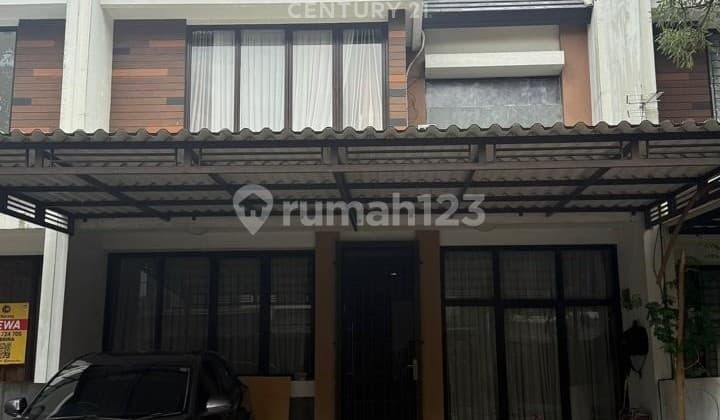 Rumah Bagus 2 Lantai di Cluster Cosmo Estate Lippo Cikarang