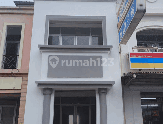 Palais De Paris 2-Story Ready-to-Use Shop House in Deltamas, Cikarang
