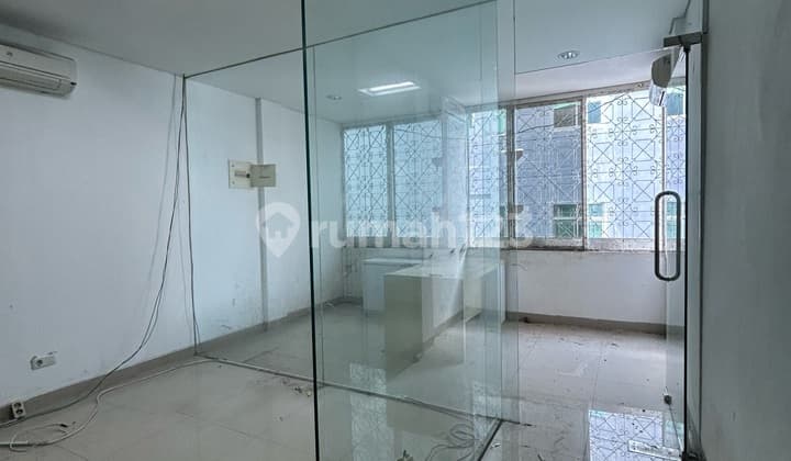 Dijual Ruko 4 Lantai Rapih Siap Pakai Pangeran Jayakarta 129