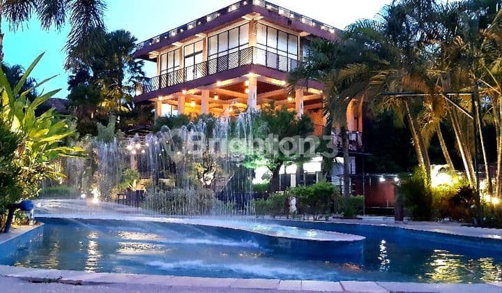 VILLA, RUMAH dan ANEKA BANGUNAN PREMIUM di JALAN UTAMA di LOMBOK