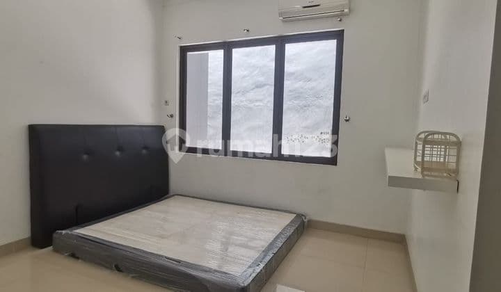 Disewa Rumah di Casa Jardin 2 Lantai Bagus Timur Laut