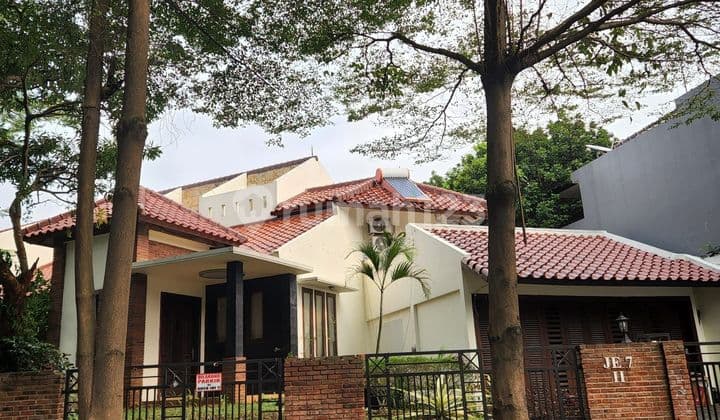 Di jual cepat rumah bagus 2lt fuul furnise di sek 9 bintaro