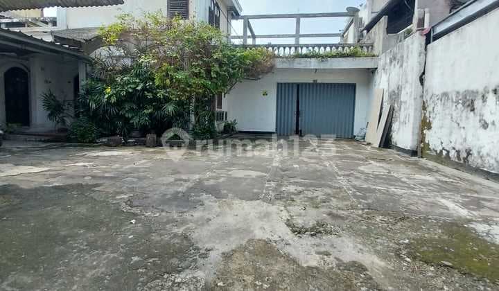 Di ******** Strategis Di Pingir Jalan Raya Fatmawati