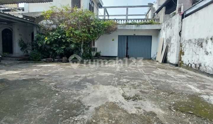 Di ******** Strategis Di Pingir Jalan Raya Fatmawati