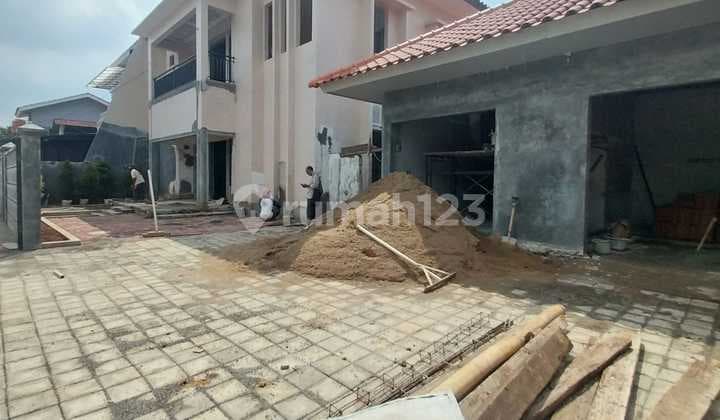 Di Jual Cepat Rumah Mewah Bagus 2 Lantai Baru Renob