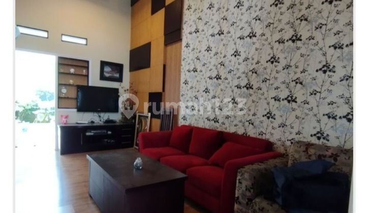 Rumah Full Firnished Di Kota Baru Parahyangan