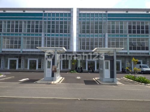 Ruko 3 Lantai di Summarecon Bandung