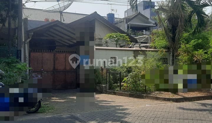 Rumah Tua Dalam Komplek Nyaman Perlu Renov