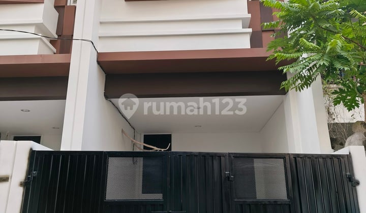 Rumah Baru Modern Glass House Tanjung Duren SHM bisa KPR
