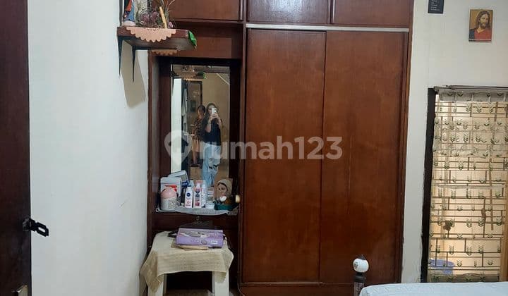 Rumah Tua Siap Huni Layak Huni Bebas Banjir