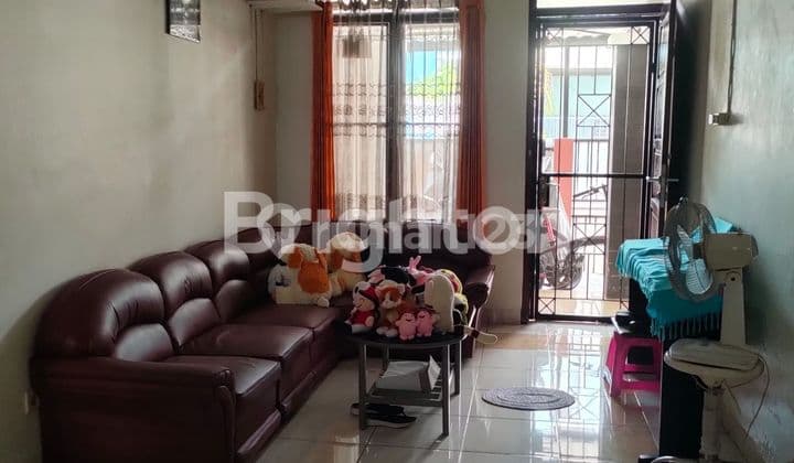 RUMAH DIJUAL DALAM KOMPLEK PERUMAHAN DEKAT TERMINAL JOMBOR